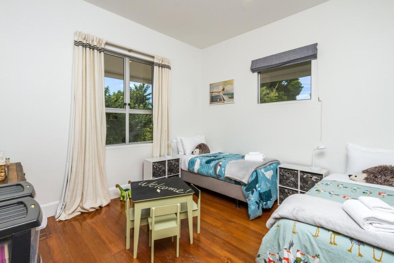 Corokia Villa Richmond Extérieur photo