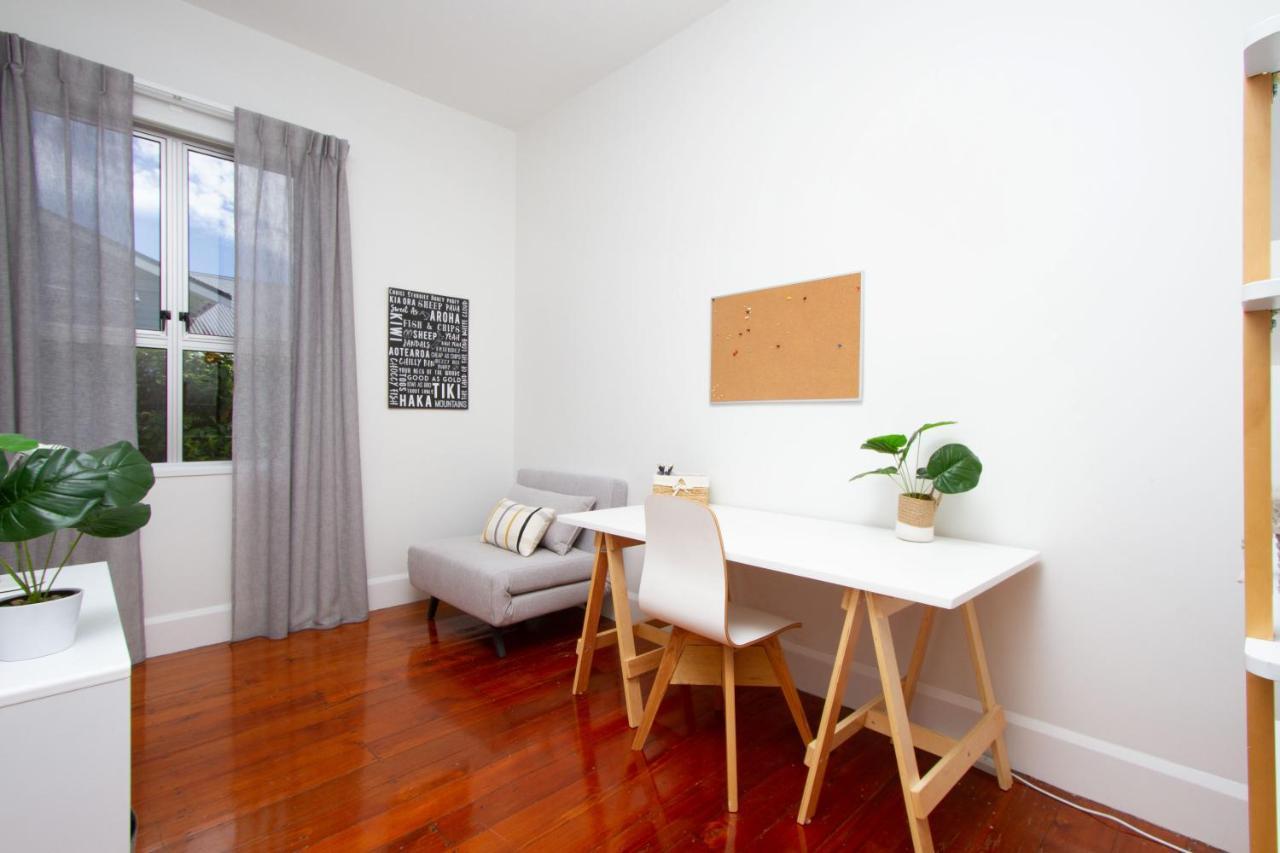 Corokia Villa Richmond Extérieur photo
