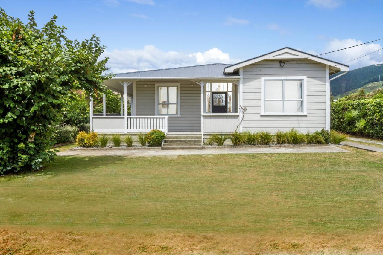 Corokia Villa Richmond Extérieur photo